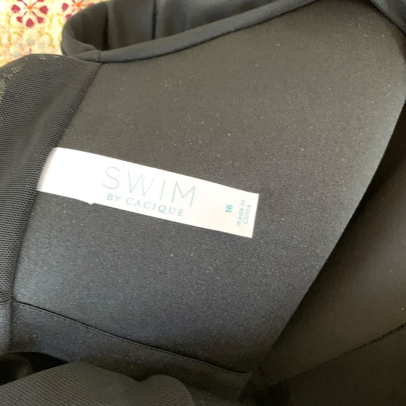 One Shoulder Ruffled Black Tankini - Picture 3 of 4